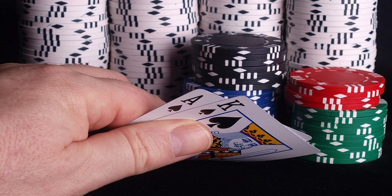 Vai trò của dealer trong các ván bài Poker 