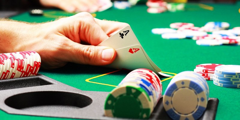Những điều cần biết trong cách chơi Poker 2 lá cho tân thủ 
